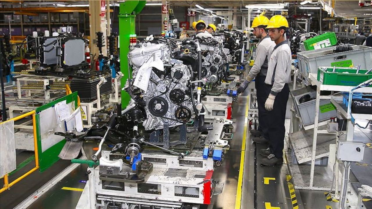 Türkiye'nin en büyük sanayi şirketleri açıklandı! TÜPRAŞ zirvedeki yerini korudu, Ford otomotiv yükselişte 8