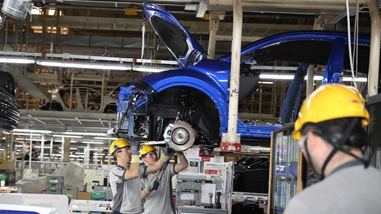 Türkiye'nin en büyük sanayi şirketleri açıklandı! TÜPRAŞ zirvedeki yerini korudu, Ford otomotiv yükselişte 9