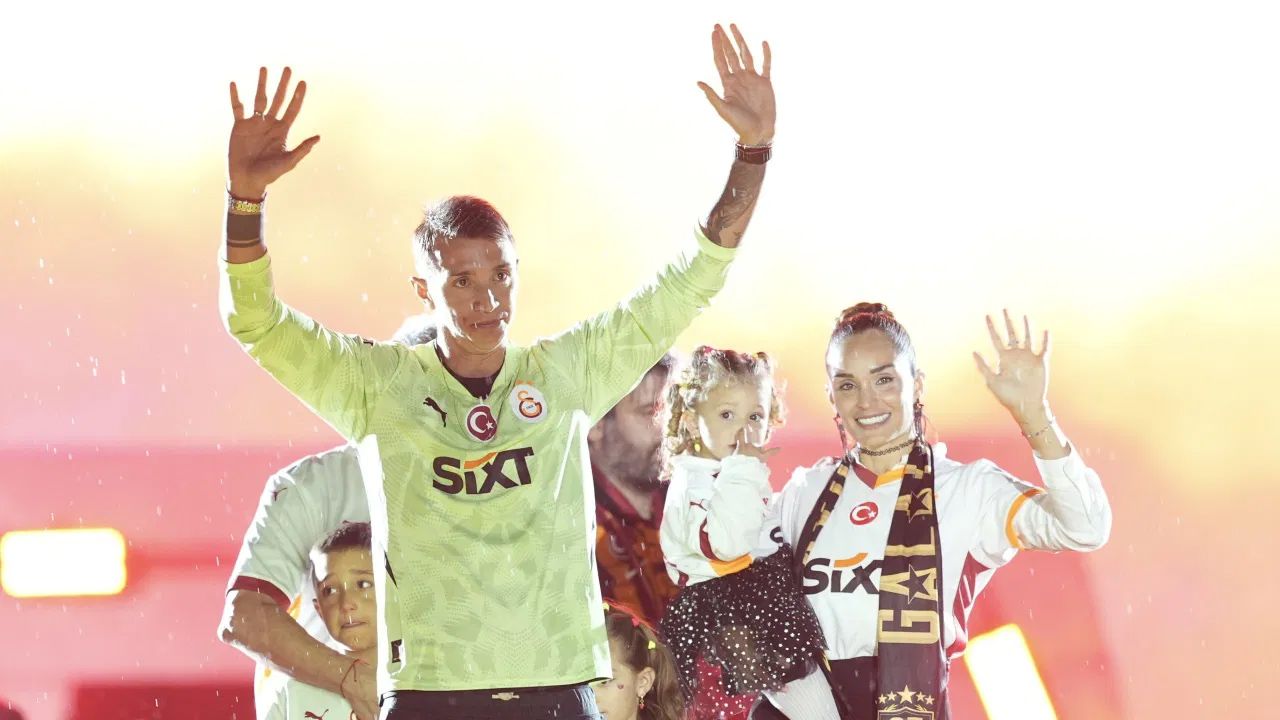 İspanyollar Galatasaray'ın yeni kalecisini resmen açıkladı! Dünyanın en iyi takımından geliyor: Kale artık onun... 1