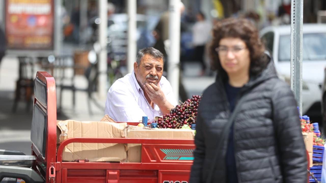 Kırklareli'nde belediye hoparlörlerinden İlhan Şeşen şarkıları dinletildi, vatandaş duygusal anlar yaşadı 2