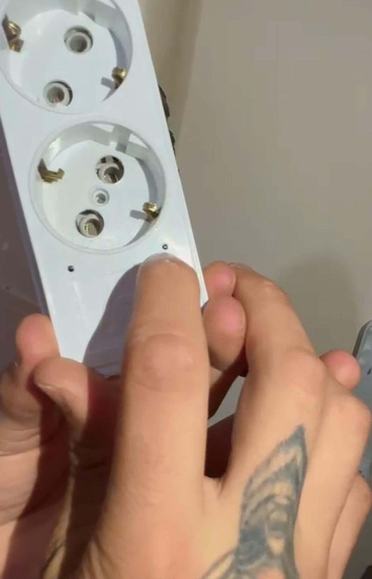 Denizli'de kiralık dairede gizli kamera rezaleti! Tutuklanan ev sahibi canlı izliyormuş: Fantezi için yaptım 4