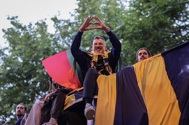 Fenerbahçe Beko, EuroLeague şampiyonluğunu taraftarlarıyla kutladı: Bağdat Caddesi'nde tarihi anlar... 16