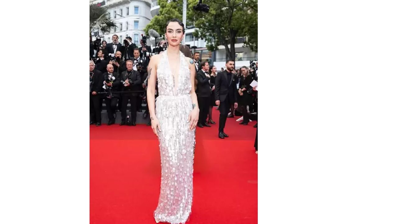 Birce Akalay'dan Serenay Sarıkaya ve Hakan Kurtaş'a övgü dolu yorum! "İyi ki siz be!" 1