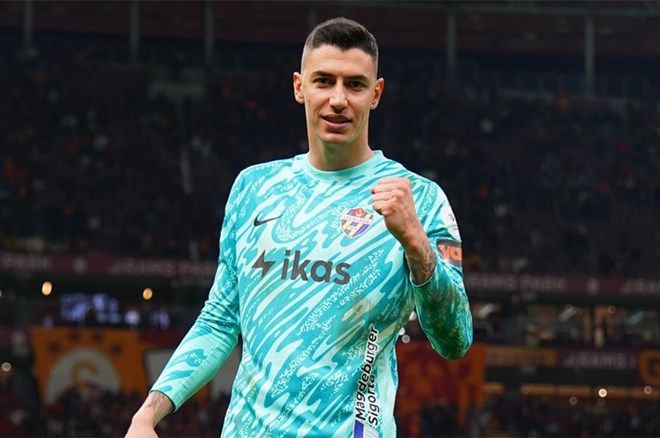 Okan Buruk'tan flaş açıklamalar: Şampiyonluk, transfer, Rafa Silva... 4