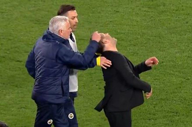 Okan Buruk'tan Jose Mourinho'ya gündem olan sözler: Ağlamaya devam ediyor! 3