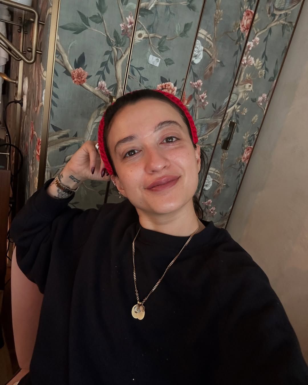 Melike Şahin, makyajsız ve filtresiz pozlarıyla sosyal medyayı salladı: Takipçilerinden övgü yağmuru 8