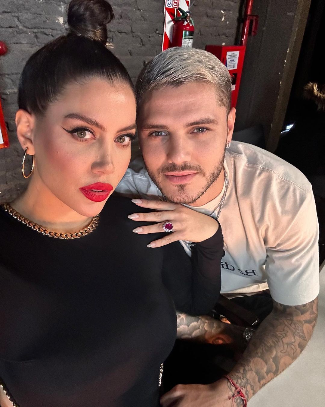 Mauro Icardi'den Wanda Nara'ya olay gönderme! 3
