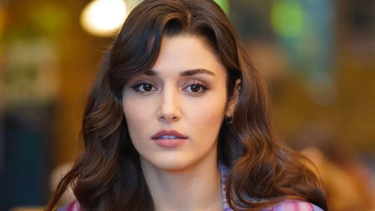Hande Erçel Cannes'da fırtına gibi esti! Dijital platformlarda dünya starlarını geride bıraktı... 1