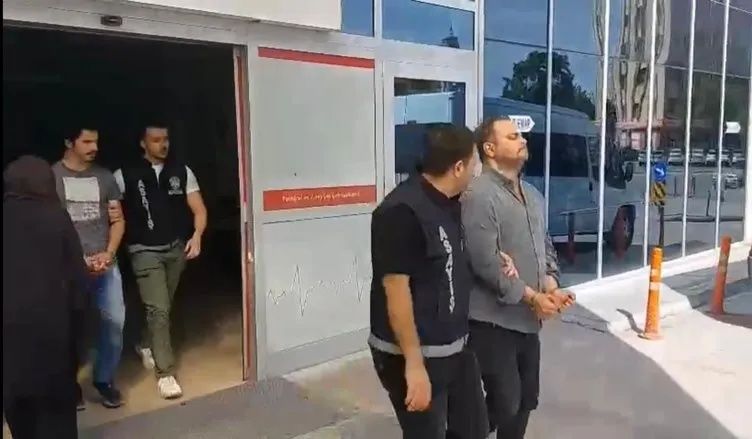 Zafer Partili avukat Erdoğan Varım'dan skandal! Suriyeli ailenin evini kundakladı...  Parayı alamayınca evi yaktı! 1