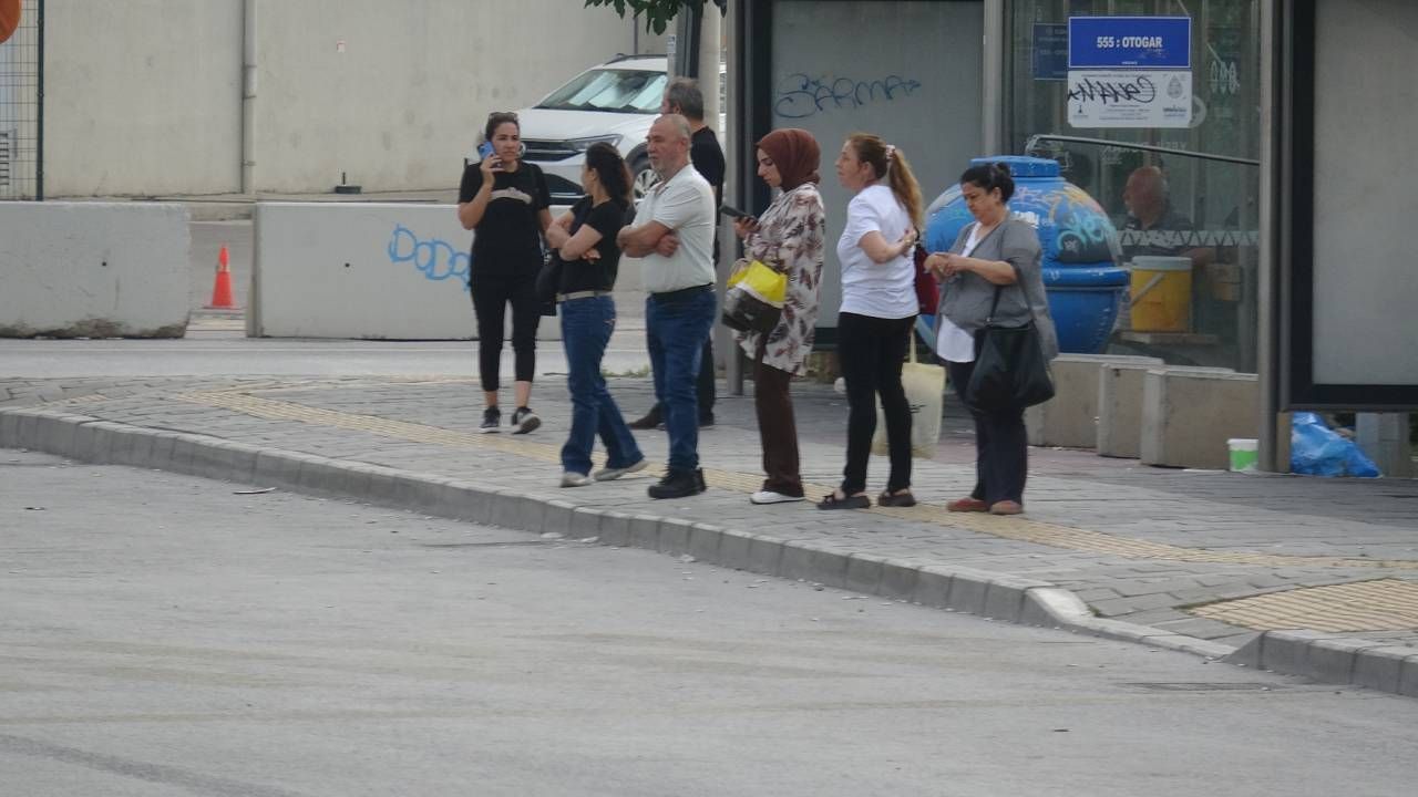 İzmir'de grevin ikinci günü: DİSK temsilcisi 50 akrabasını İzmir belediyesinde işe sokmuş! Maaş talebi gündem oldu 4