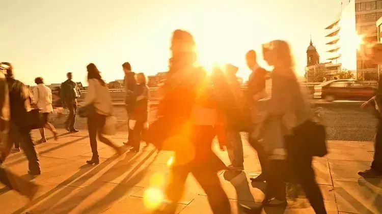 Bayramda sıcak hava dalgası uyarısı: 35 derecenin üzeri bekleniyor, İstanbul'da yaz kalıcı hale geliyor! 4