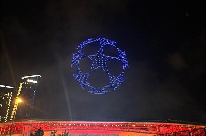 Galatasaray şampiyonluğunu kutladı: Drone şovla gökyüzü aydınlandı! 1