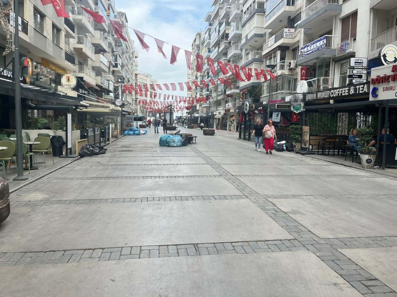 Otobüsler kontak kapattı, çöpleri toplayan yok, İzmir kaosa teslim! Grevci işçiler 90 bin TL maaş istiyor 2