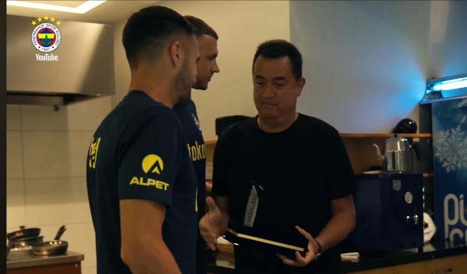Fenerbahçelileri ayağa kaldıran Dzeko-Tadic vedasının nedeni ortaya çıktı! İşte tencere, tava, tüplü görüntünün sebebi 2
