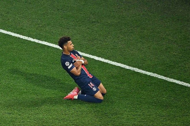 UEFA Şampiyonlar Ligi'nde tarihe geçen performans: Dev finalde bir ilki başardı 6