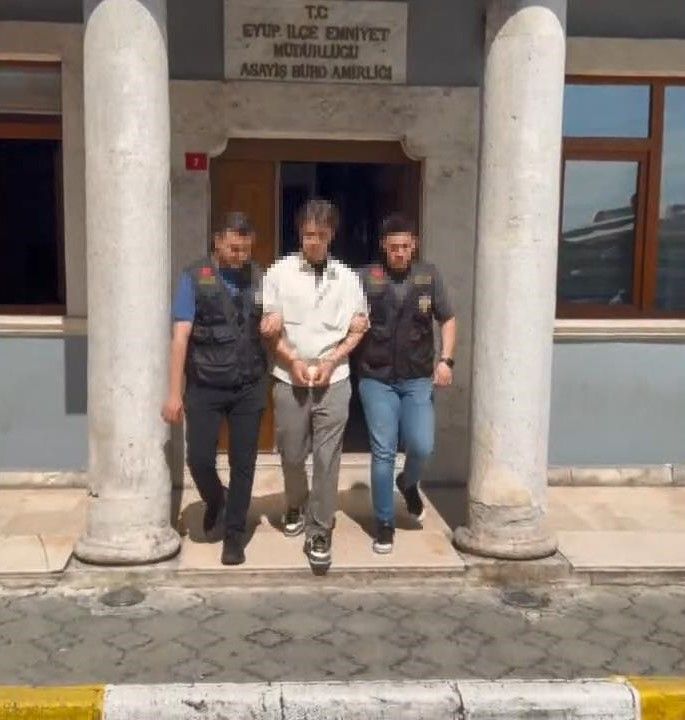 Eski sevgilisi Danla Bilic'i ölümle tehdit etti, Bakan Göktaş devreye girdi 3