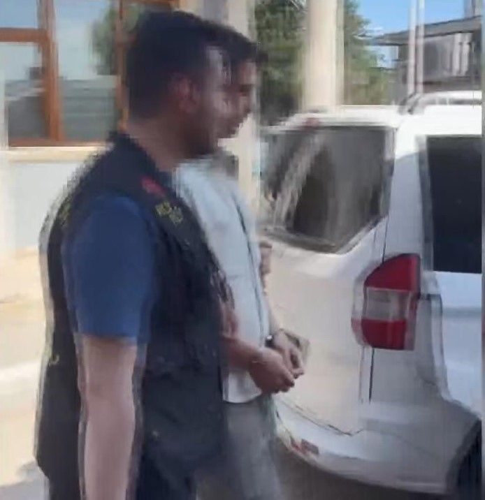 Eski sevgilisi Danla Bilic'i ölümle tehdit etti, Bakan Göktaş devreye girdi 5