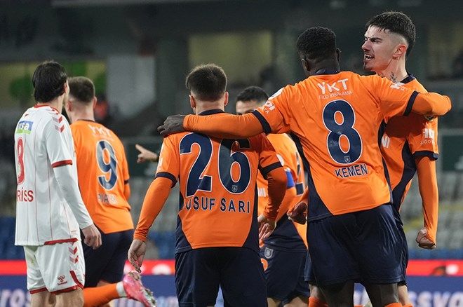Süper Lig sona erdi: Türk takımlarının Avrupa kupaları yolu netleşti! 8