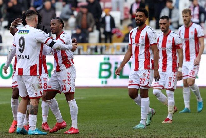 Fenerbahçe'den Galatasaray'a büyük fark: Artık 'Avrupa Fatihi' ünvanı Fener'de! Beşiktaş dibe vurdu 18