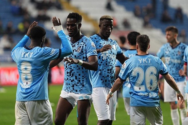 Fenerbahçe'den Galatasaray'a büyük fark: Artık 'Avrupa Fatihi' ünvanı Fener'de! Beşiktaş dibe vurdu 17