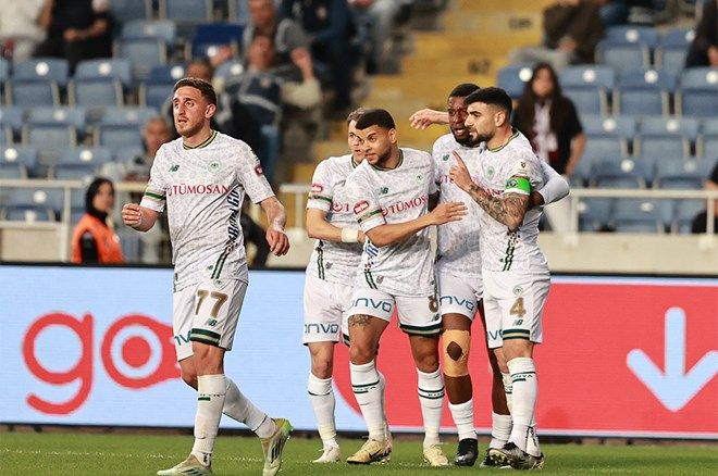 Fenerbahçe'den Galatasaray'a büyük fark: Artık 'Avrupa Fatihi' ünvanı Fener'de! Beşiktaş dibe vurdu 22
