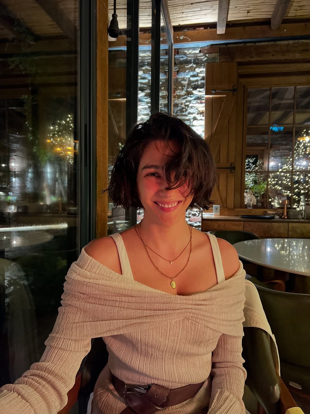 Aybüke Pusat ve Furkan Andıç’tan romantik tatil kareleri! Yeni imajı dikkat çekti 7