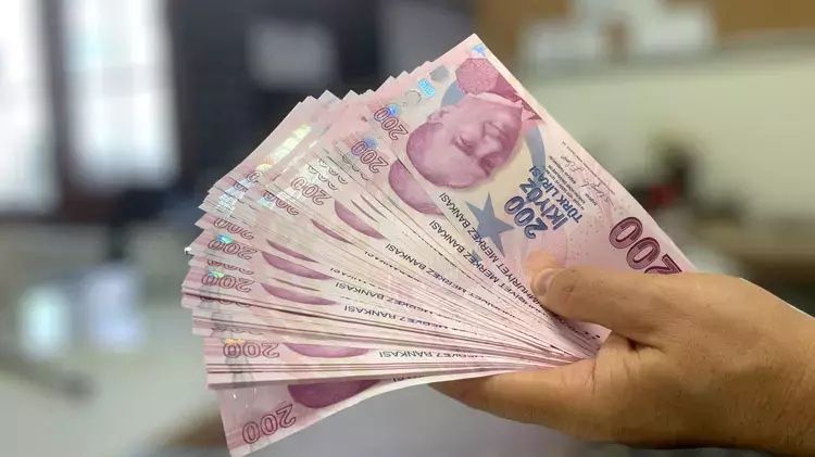 Bayram öncesi büyük jest! Esenyurt Belediyesi, 3 bin personele toplam 100 milyon TL ikramiye ödedi 5