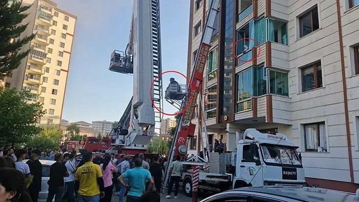 Diyarbakır'da anne ve 3 çocuğunun öldüğü yangın faciasında kan donduran detay: Yangın merdiveni vardı ama penceresi yoktu! 1