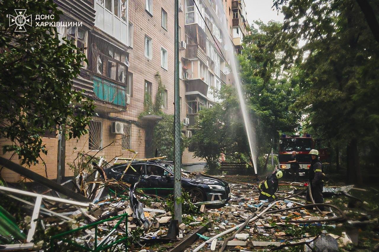 Ukrayna'nın doğusuna 2022'den beri en yoğun saldırı! Rusya bugün de Harkov'u vurdu: En az 3 ölü, çok sayıda yaralı 5