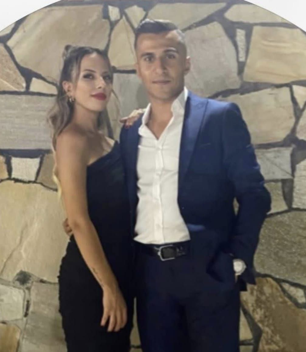 Mutluluğa giderken yolda karşılarına ölüm çıktı! Uzman çavuş Haydar Aslan ve eşi Ecemnur Aslan toprağa verildi, 5 aylık bebekleri yoğun bakımda 9