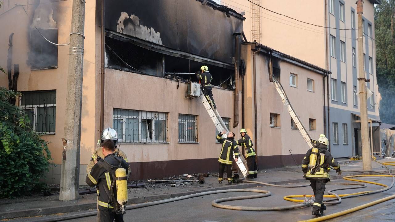 Ukrayna'nın kalbine Rus füzesi yağdı! Zelenskiy: Bugün Kiev'e en büyük saldırılardan biri yapıldı 4