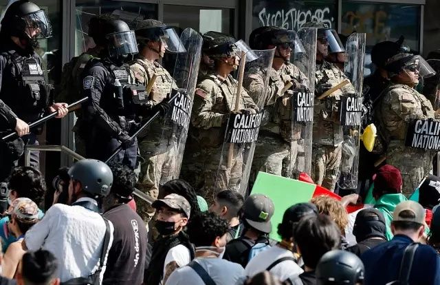 Los Angeles'ta protestolar giderek büyüyor! Donald Trump meydan okuyacak: Bugün çok önemli bir konuşma yapacağım! 6