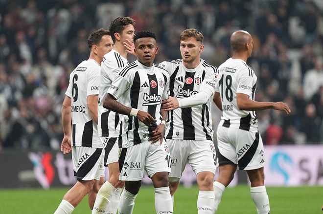 Dünyanın en iyi takımları açıklandı: Galatasaray ile Fenerbahçe arasında 1 puanlık fark 16
