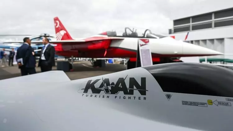 Türk'ün gökyüzündeki gücü: Dev satış sonrası KAAN'ı yere göğe sığdıramadılar! 6