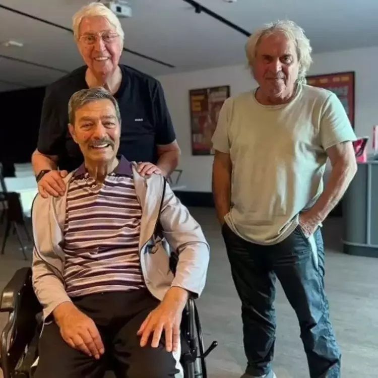 Kadir İnanır'ın sağlık durumunda sevindiren gelişme! 3 ay içinde destek almadan yürüyebilecek 5