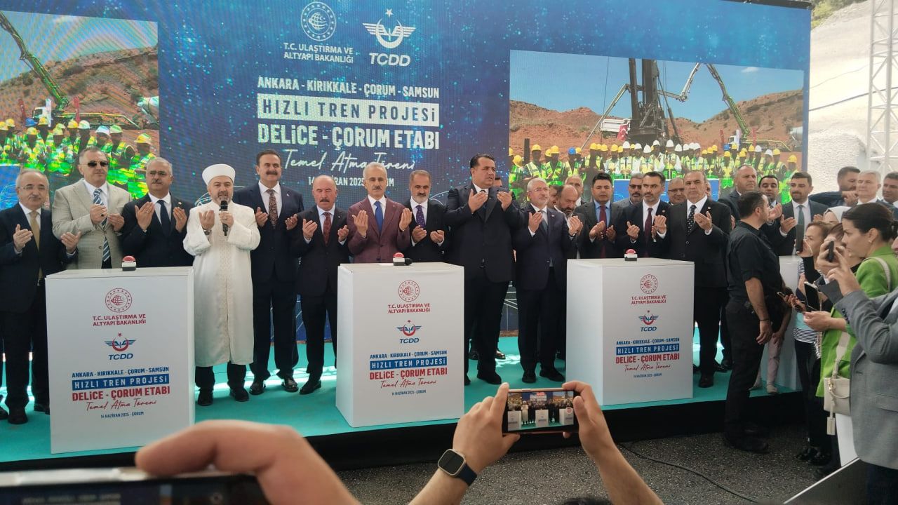 Abdulkadir Uraloğlu: 2053’te ülkemizi 48 saatte dolaşmak mümkün olacak 3