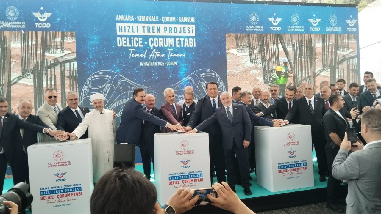 Abdulkadir Uraloğlu: 2053’te ülkemizi 48 saatte dolaşmak mümkün olacak 5