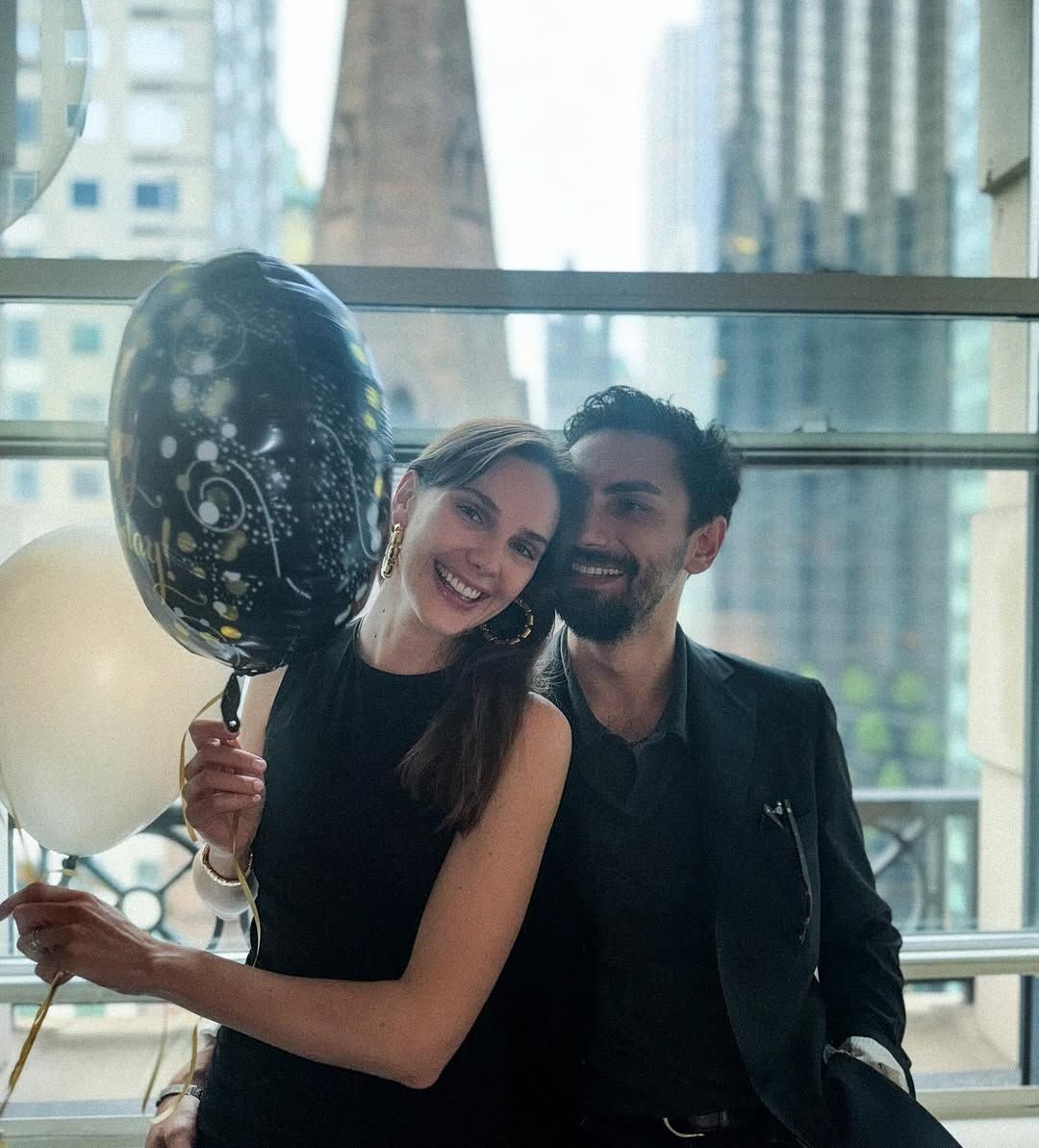 New York’ta aşk rüzgarı: Alina Boz ve Umut Evirgen’den romantik doğum günü kutlaması 5