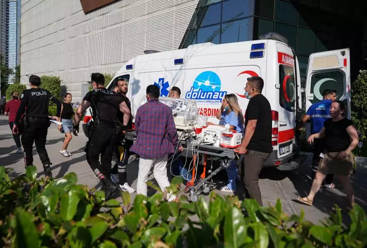 İzmir'de korku dolu anlar! Hastane yakınında büyük yangın: Tüm hastalar nakliye edildi 6