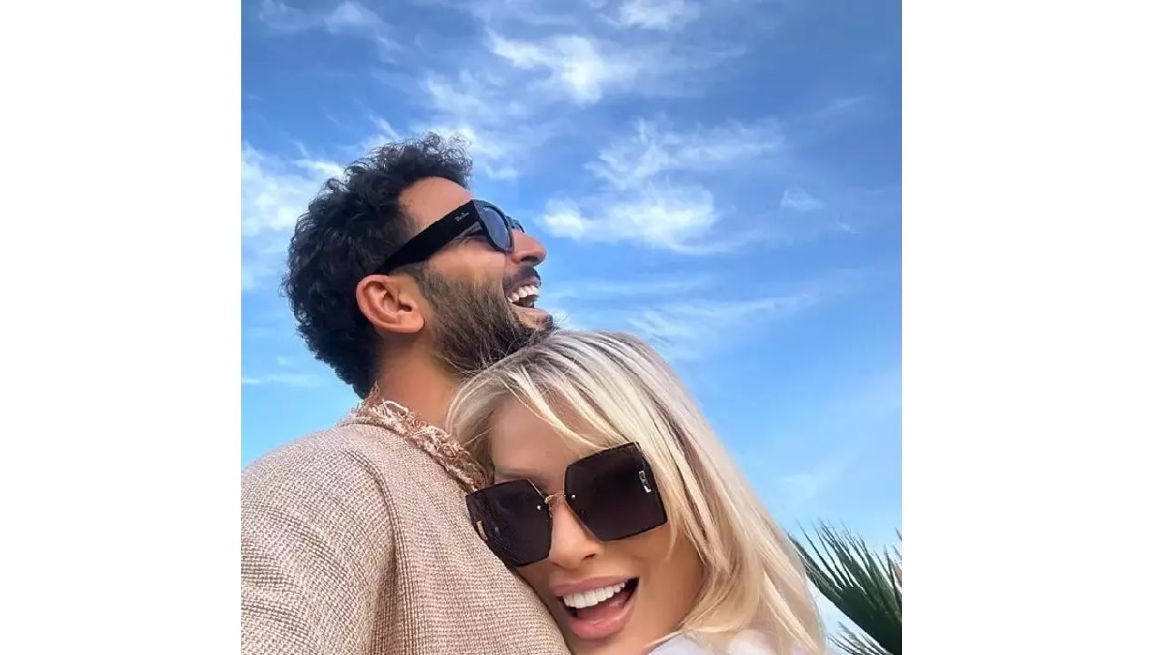 Seda Sayan bayram tatilinde aşka geldi: Romantik paylaşım sosyal medyayı salladı! 2
