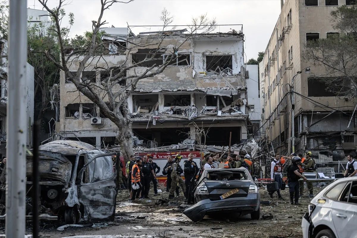 İran’dan Tel Aviv’e misilleme: Ölü sayısı artıyor... Tahran’a açık tehdit: Bedel ödeyeceksiniz! 7