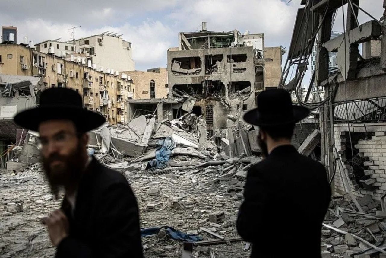 Netanyahu'nun "Tahran'ı boşaltın" tehdidi sonrası Devrim Muhafızları'ndan açıklama: Tel Aviv'i terk edin, bir daha da geri dönmeyin! 1