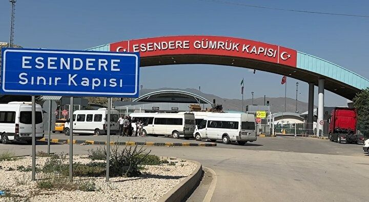 Bunu da gör Netanyahu! Sınırda hareketlilik! Bölmeye çalışılan İranlılar evlerine koşuyor! 1