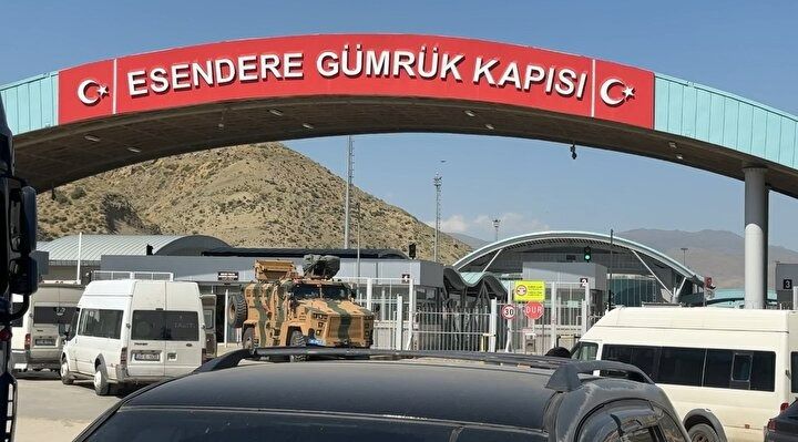 Bunu da gör Netanyahu! Sınırda hareketlilik! Bölmeye çalışılan İranlılar evlerine koşuyor! 5