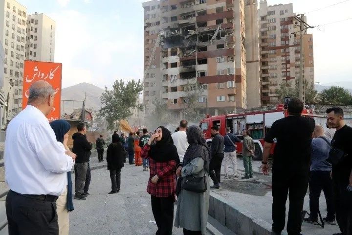 Sivil katliam Gazze’den Tahran’a taşındı... Netanyahu'nun "Tahran'ı boşaltın" tehdidi sonrası katiller ordusu İran'da hastaneleri vurdu! 7