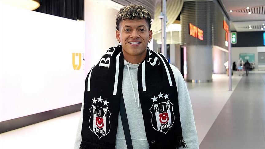 Beşiktaş'ta 4 ayılık kararı! Ole Gunnar Solskjaer o oyuncuların biletini kesti 6