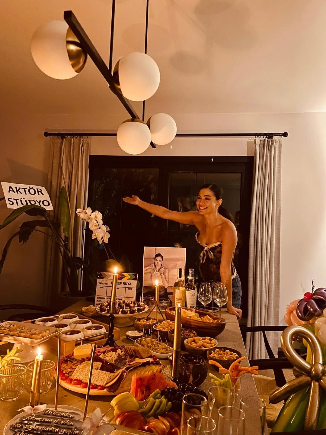 Demet Özdemir’den Eşref Rüya'nın sezon finali öncesi olay pozlar 5