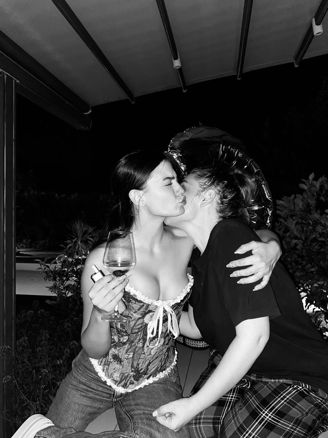 Demet Özdemir’den Eşref Rüya'nın sezon finali öncesi olay pozlar 3