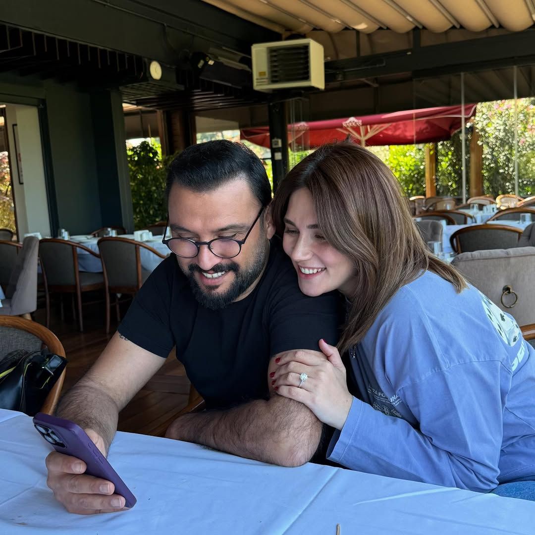 Buse Varol'dan Alişan'a romantik doğum günü kutlaması 4