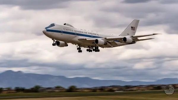 Trump’ın 'Kıyamet Uçağı' havalandı! İran mesajı mı, nükleer gövde gösterisi mi? 2